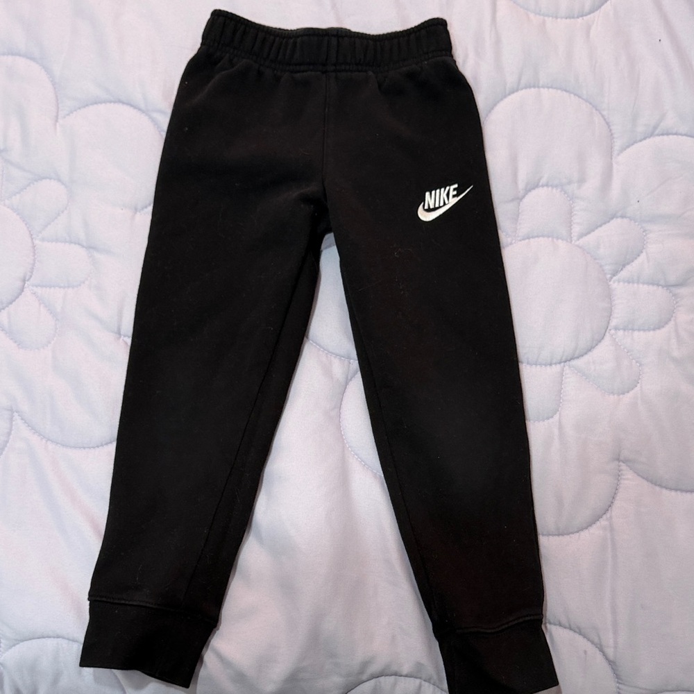 Nike joggers pants